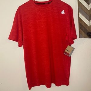 Men’s red Reebok T shirt size medium NWT